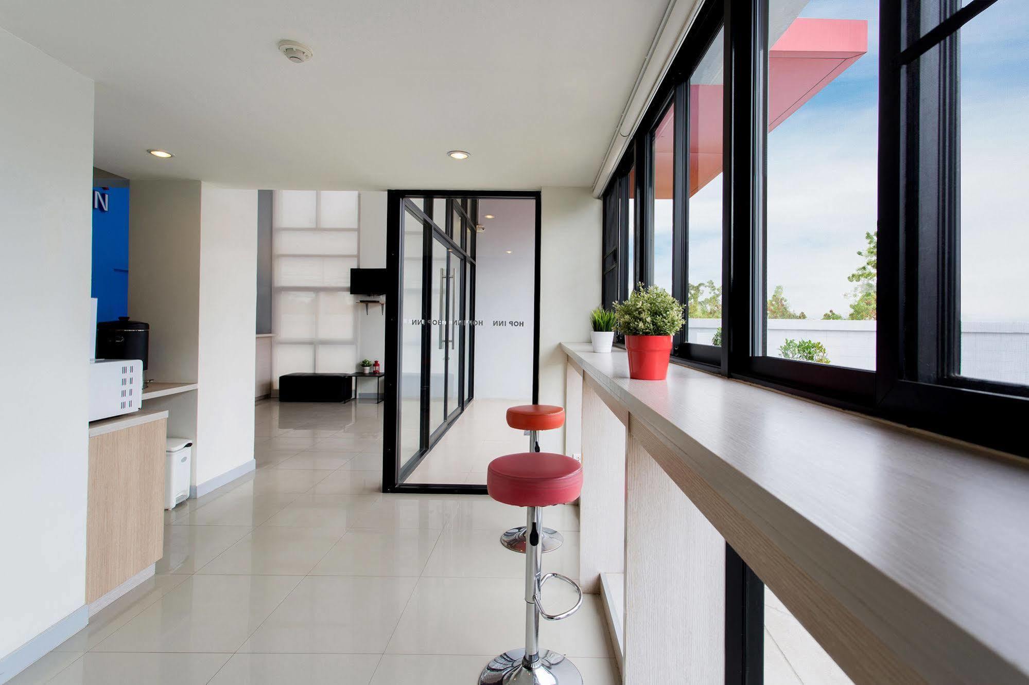 Hop Inn Nakhon Si Thammarat Exterior foto